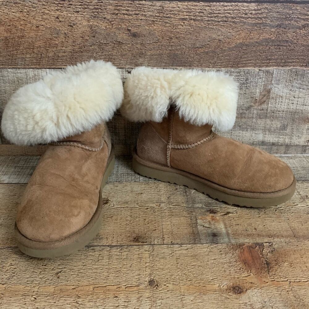 UGG Classic Bailey Button II Booties Chestnut Tan… - image 4